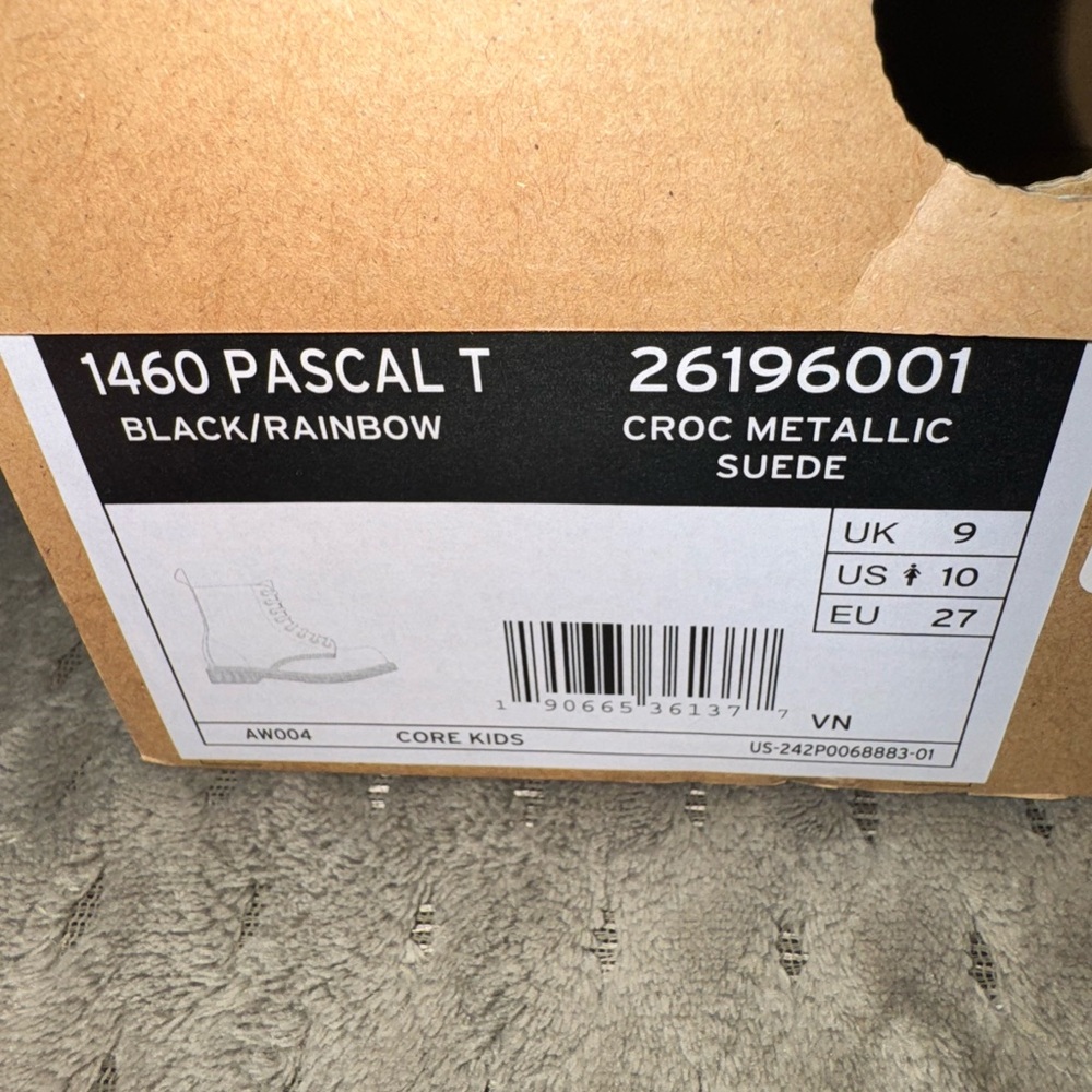 Used Dr. Martens. Toddler girl size 9. Multicolored. Final Sale - Picture 4 of 4